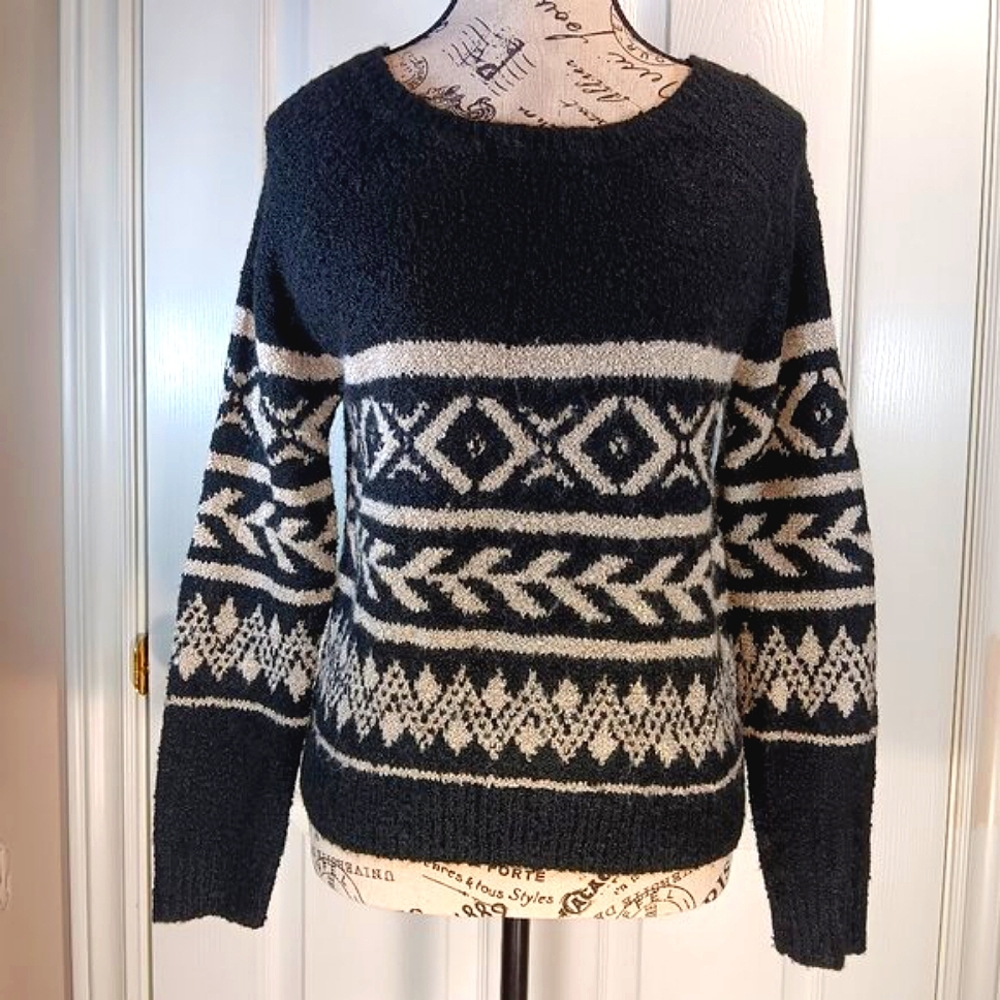 NWOT Kismet Women's Black Beige Patterned Sweater Cozy Knit Size XS